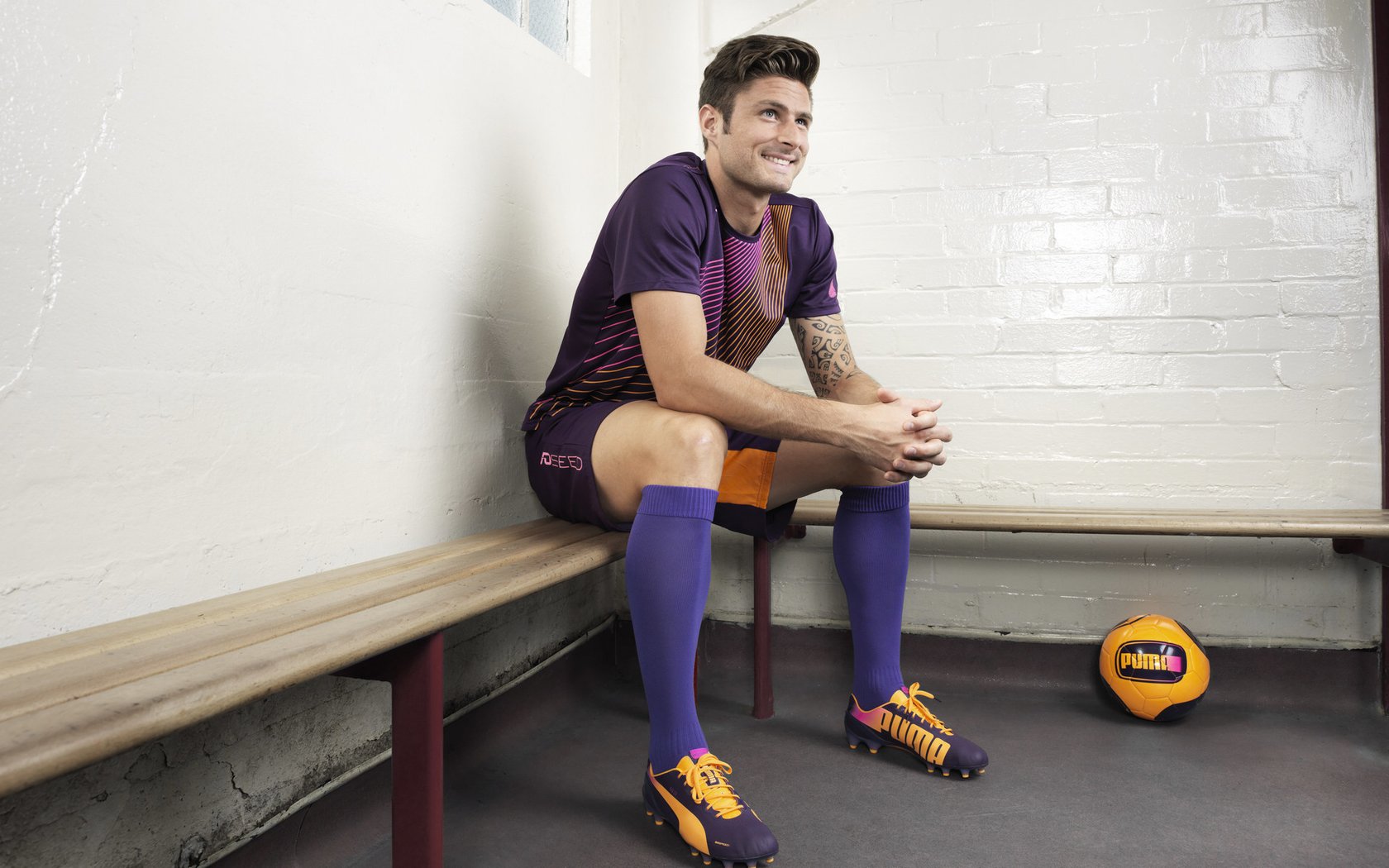 曼城与巴黎展开对决，福登与哈兰德的配合无敌，曼城与巴黎展开对决,福登与哈兰德的配合无敌